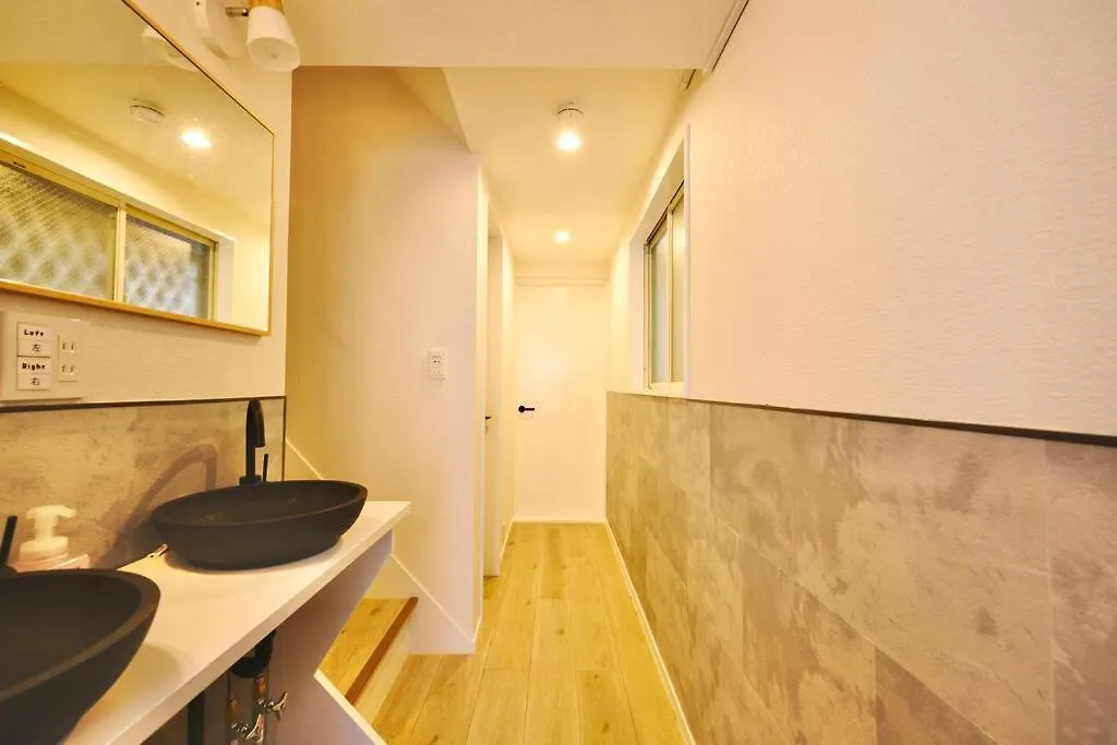Apartment Kame House Hatagaya Tokyo Japan